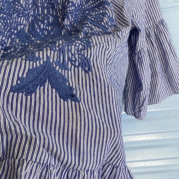 Wmns ICE International Concepts Top Shirt Blouse Blue Striped Embroidered Sz M - Picture 7 of 7